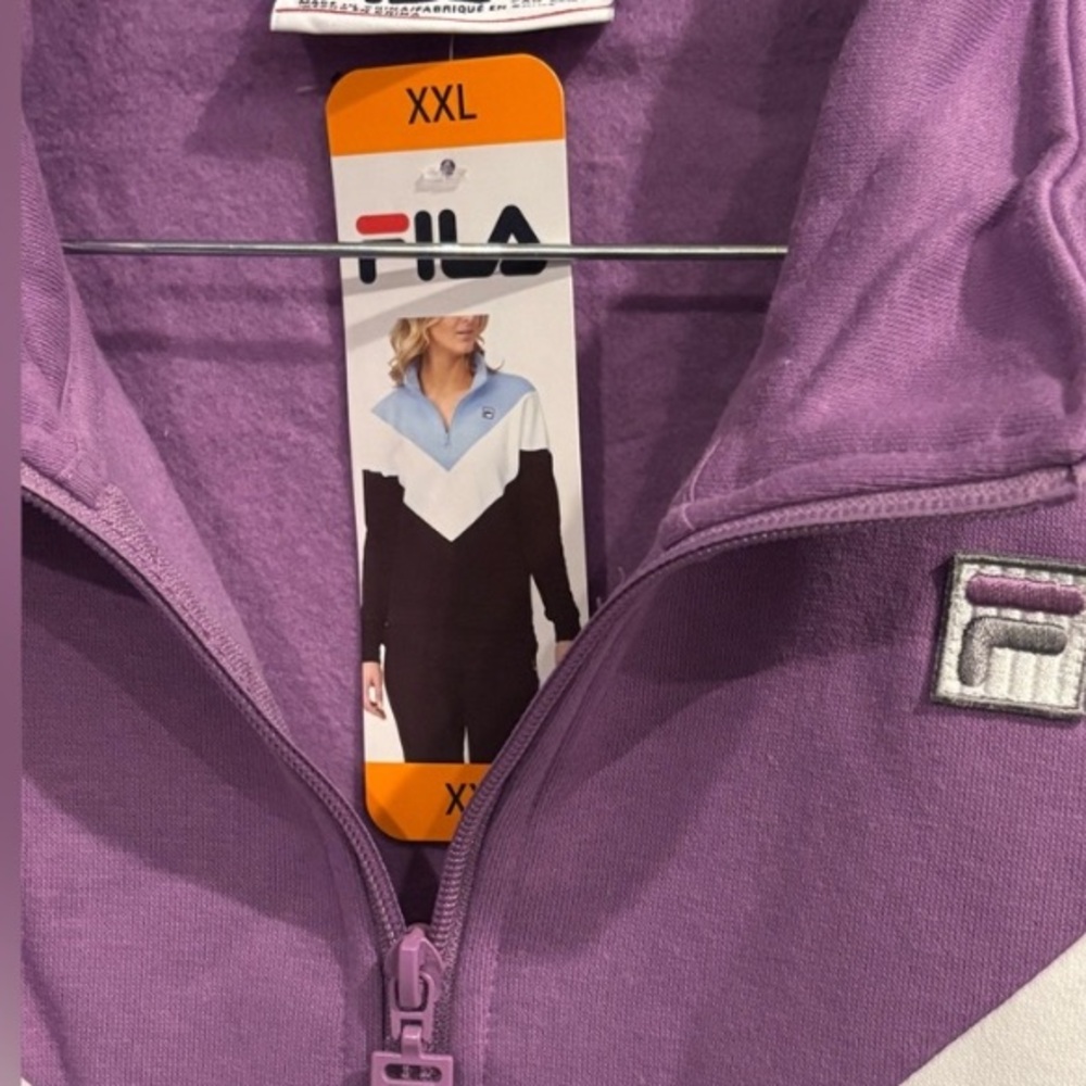Fila NWT V Neck Quarter Zip Sweatshirt